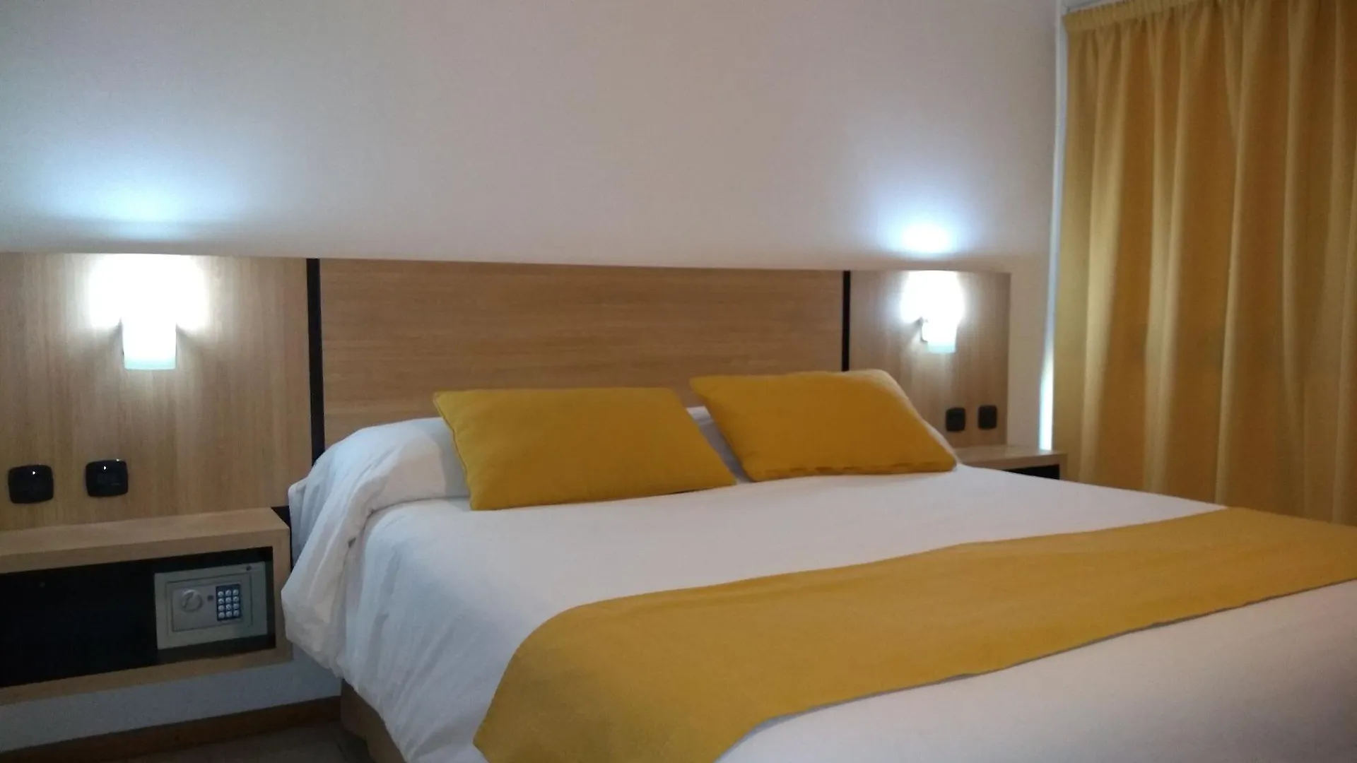 Premium Mendoza Apart Hotel