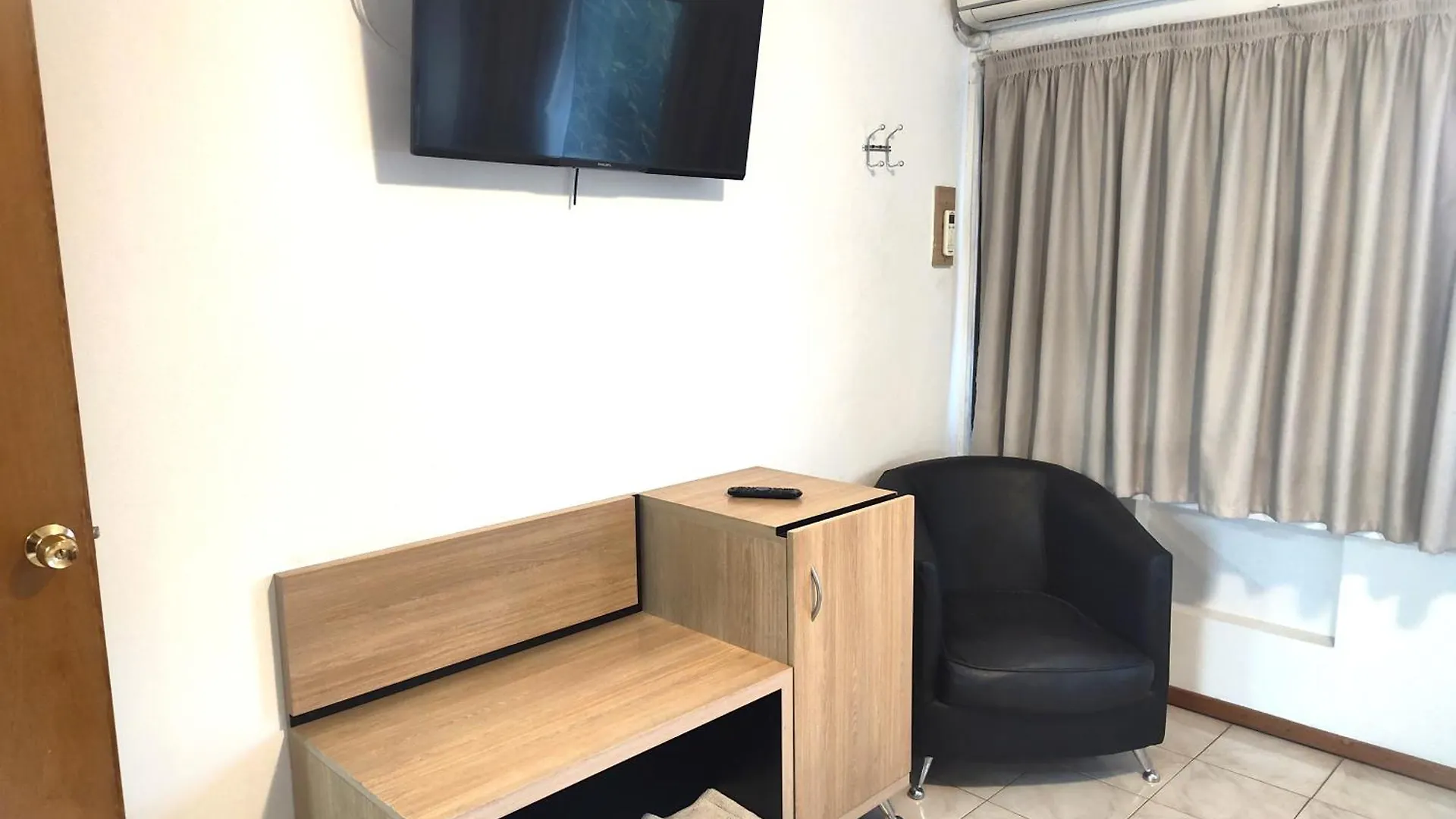 Premium Mendoza Apart Hotel 3*,
